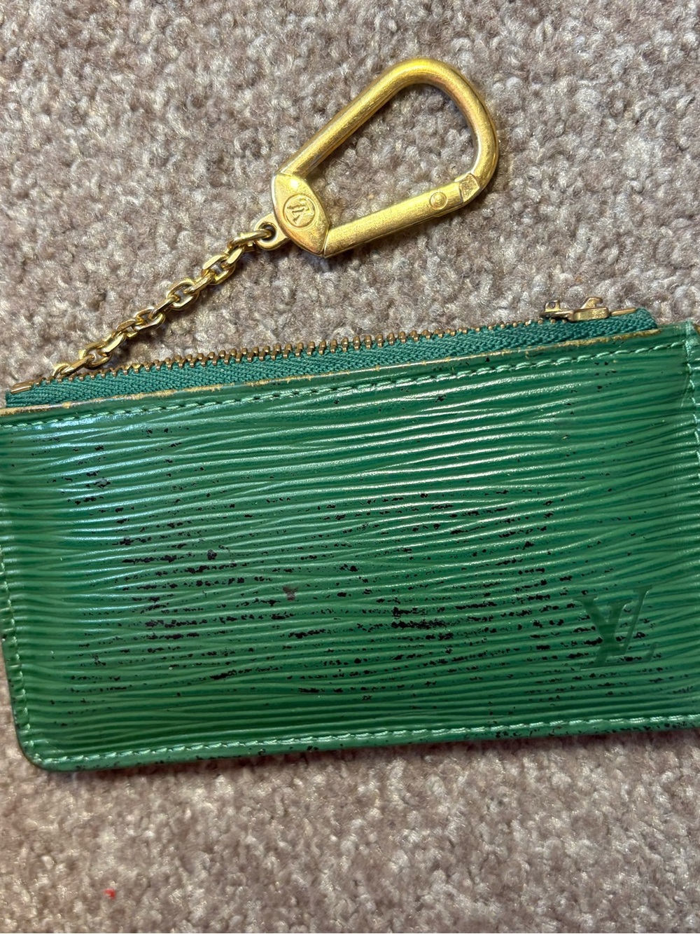 Authentic Louis Vuitton Epi Leather Green Card key holder